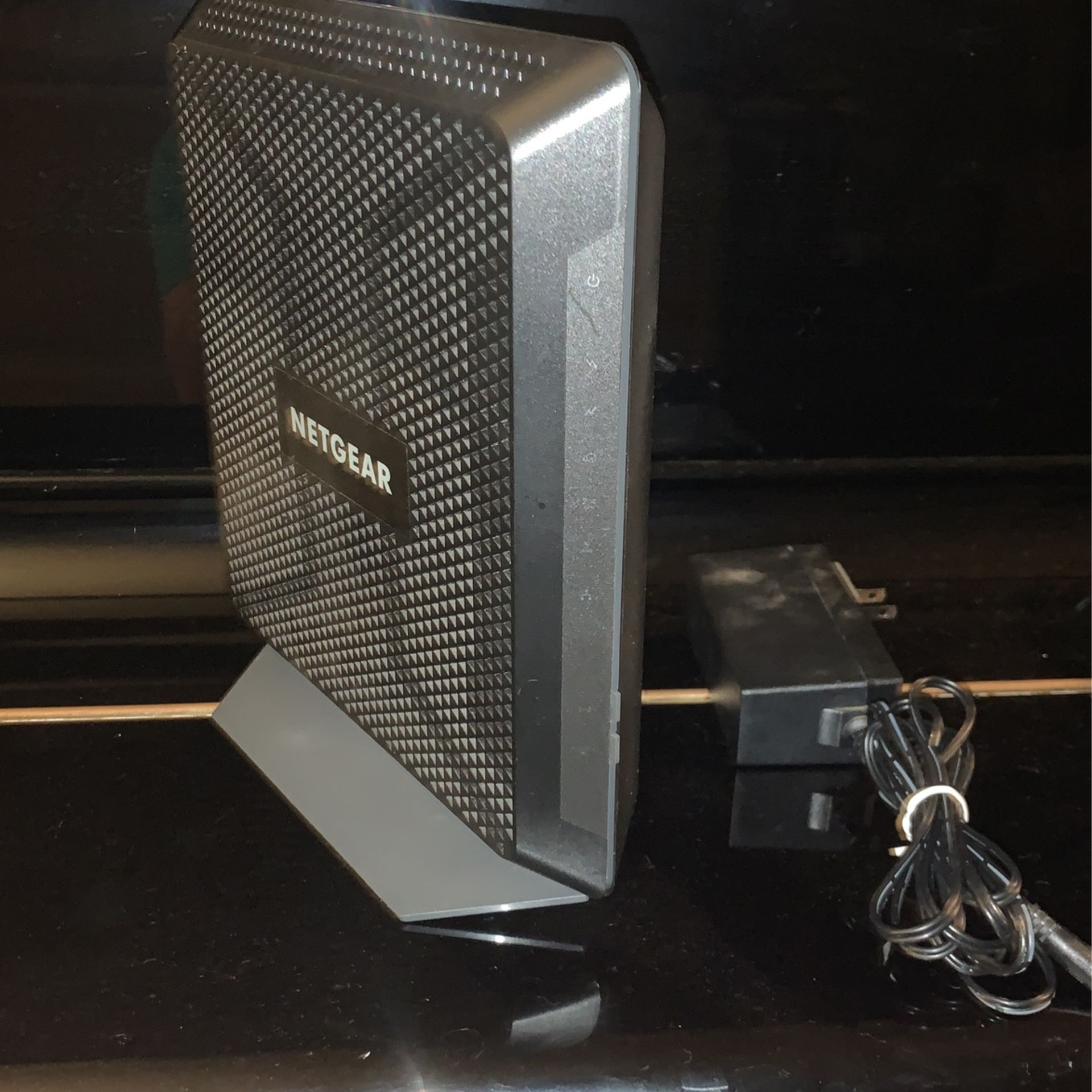 NETGEAR Modem/Router C7000v2 | 600Mbps Max Download