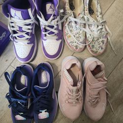 Girl Shoe's Size 3.5-5