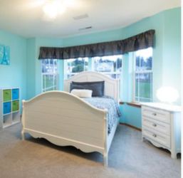 White Bedroom Set 3-Piece Full Bed
