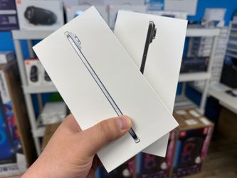 Apple iPhone Air Brand New | $5 Down | Payment Plans Available