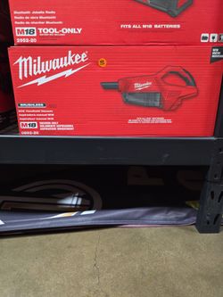 Milwaukee Handheld Vacuum