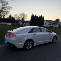 2014 Lincoln MKZ