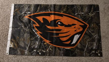Camo Oregon State Beavers Flag (5’1” x 2’11”)