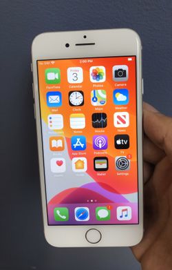 iPhone 8 64GB Factory Unlocked -Silver