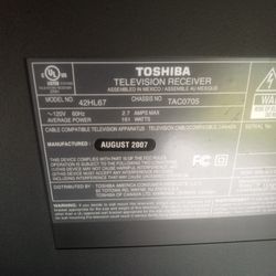42" TV 