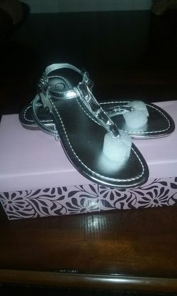 sandals size 6 m