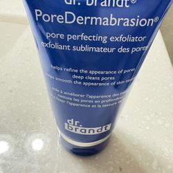 Dr. Brandt PoreDermabrasion