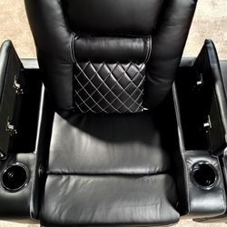 Recliner Black Brand New Inbox$300