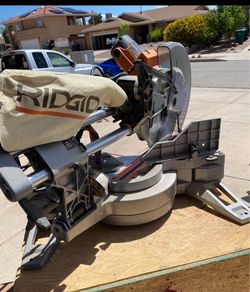 Ridged miter saw
