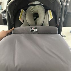 Chicco Key fit 30 Zip Infant Car Seat 