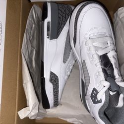 Brand New Boys Jordan Size 4