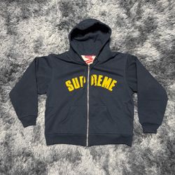Supreme hoodie