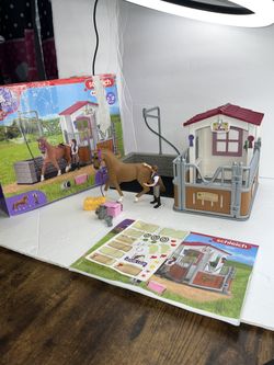 Schleich Horse Club Wash Station & Stall 