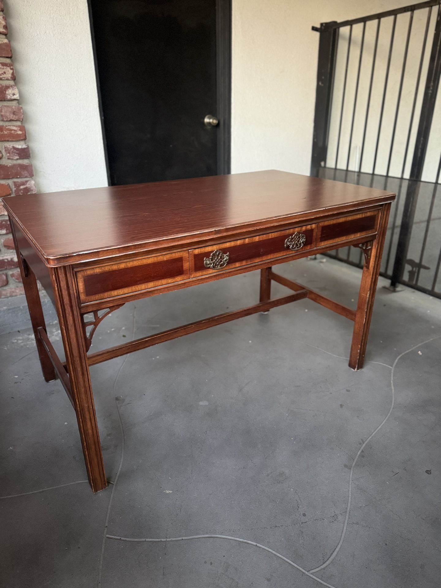 📣 Vintage American of Martinsville Desk 📣 Antique