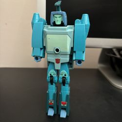 Seaspray, an Autobot from the original Transformers Generation 1, released by Hasbro in 1985.