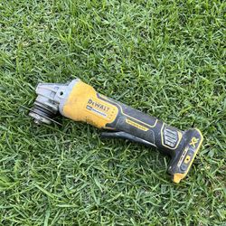 DEWALT GRINDER