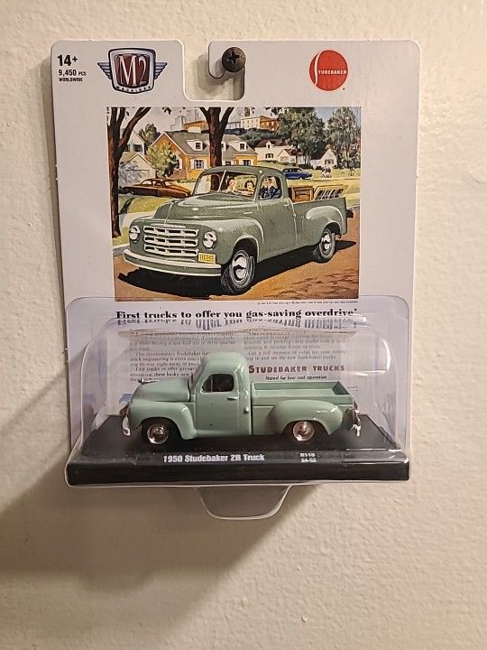 M2 MACHINES 1/64 SCALE 1950 STUDEBAKER 2R TRUCK R71 IN GREEN   ( BAD PLASTIC)