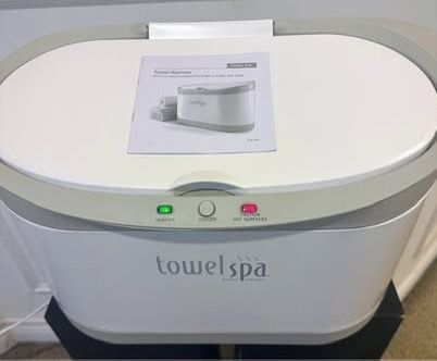 Like New! Brookstone Interactive Group Towel Spa Large Towel Warmer