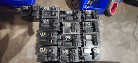 Assorted breakers squareD 15a-80a 2 pole