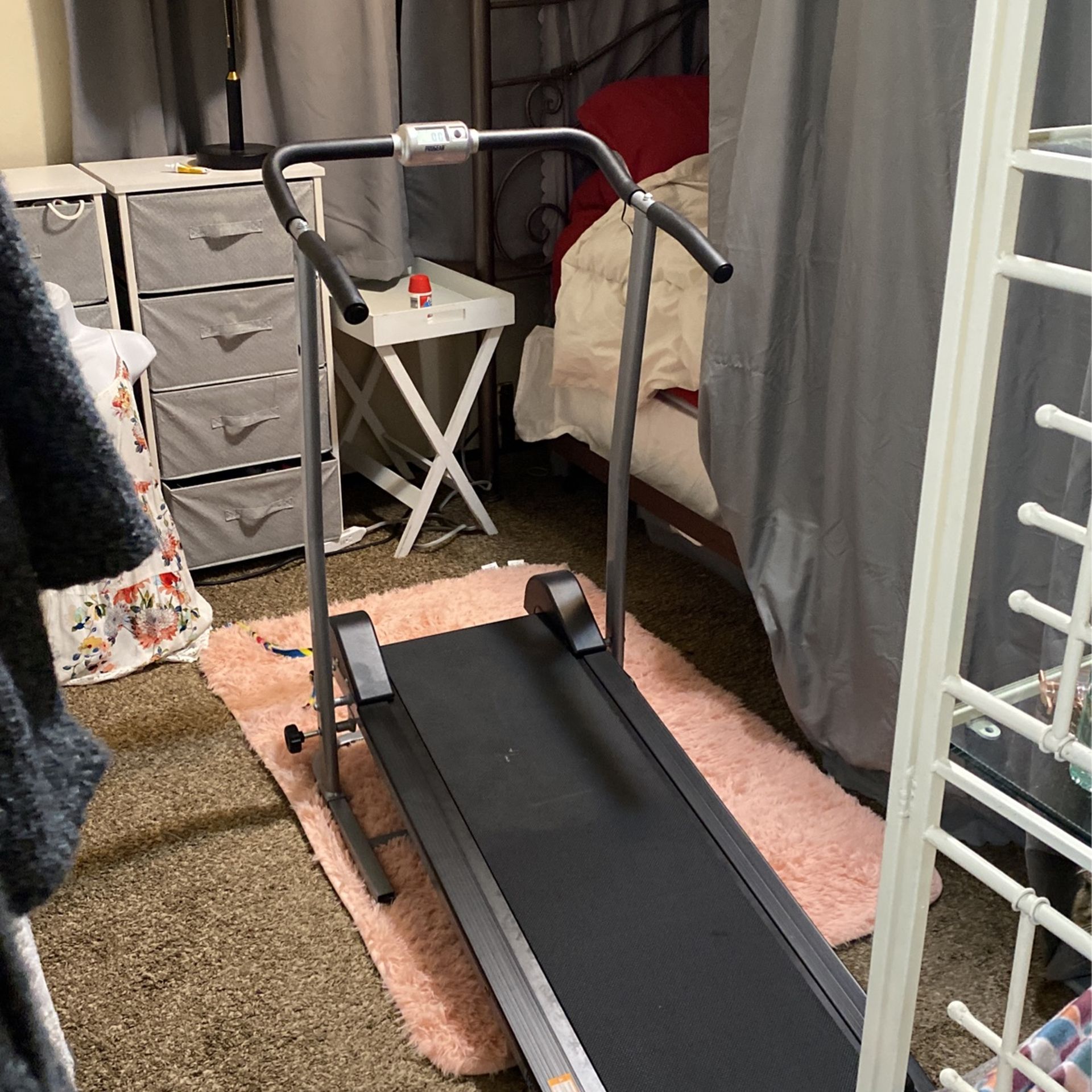 PROGEAR Manual Treadmill