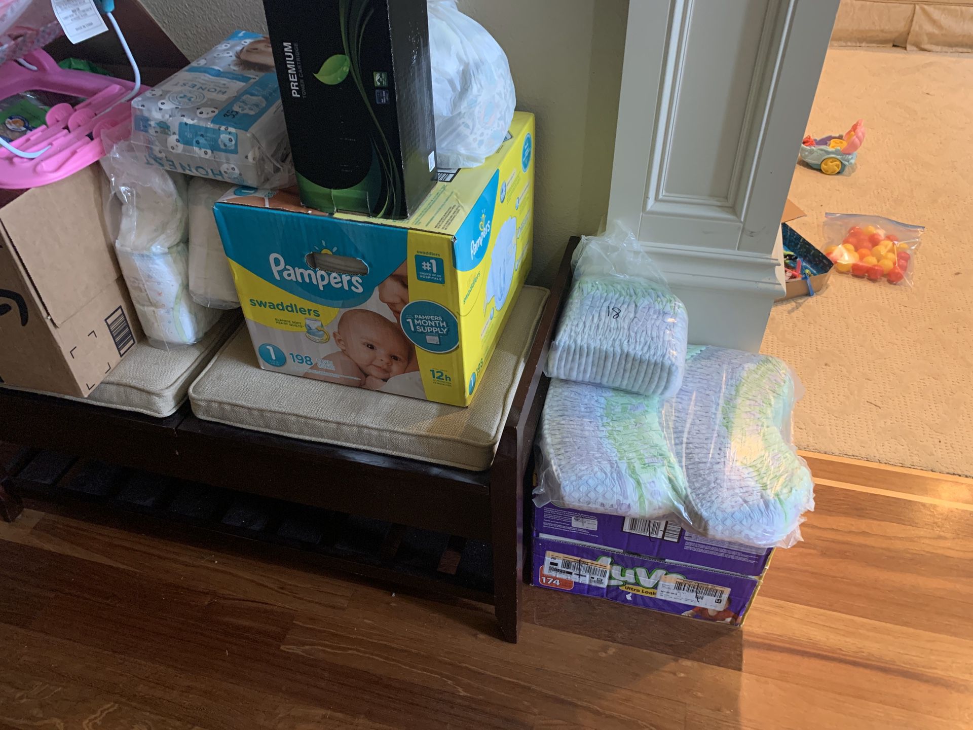 Baby diaper lot size 1