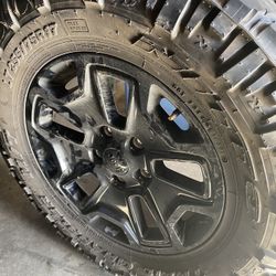 5 JEEP Wrangler Tires 255/75 R17 