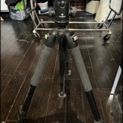 Vanguard B300 Heavy Duty Tripod With Case