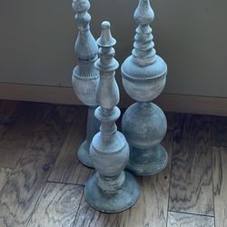 Shabby Deco Pillar Set Of 3
