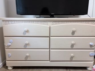 Dresser