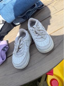Baby shoes