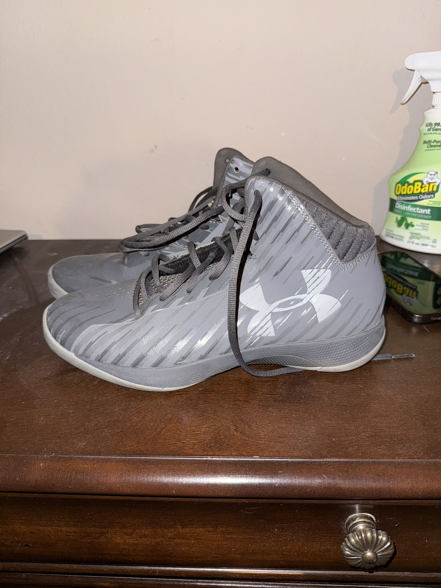 Under Armor Basketball shoes