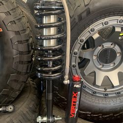 2019-2022 Rough country 6 inch lift with vertex front and rear reservoirs