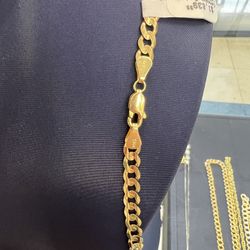 14 Karat Gold Curb Link Chain