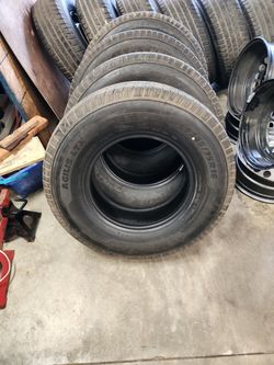 Michelin Agilis 245 75 16 LT tires New