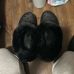 Black Fluffy Crocs 