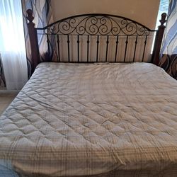 King Size Bed And Box Spring And Mattress