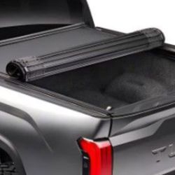 BAK Revolver 4Xts Tonneau Cover 