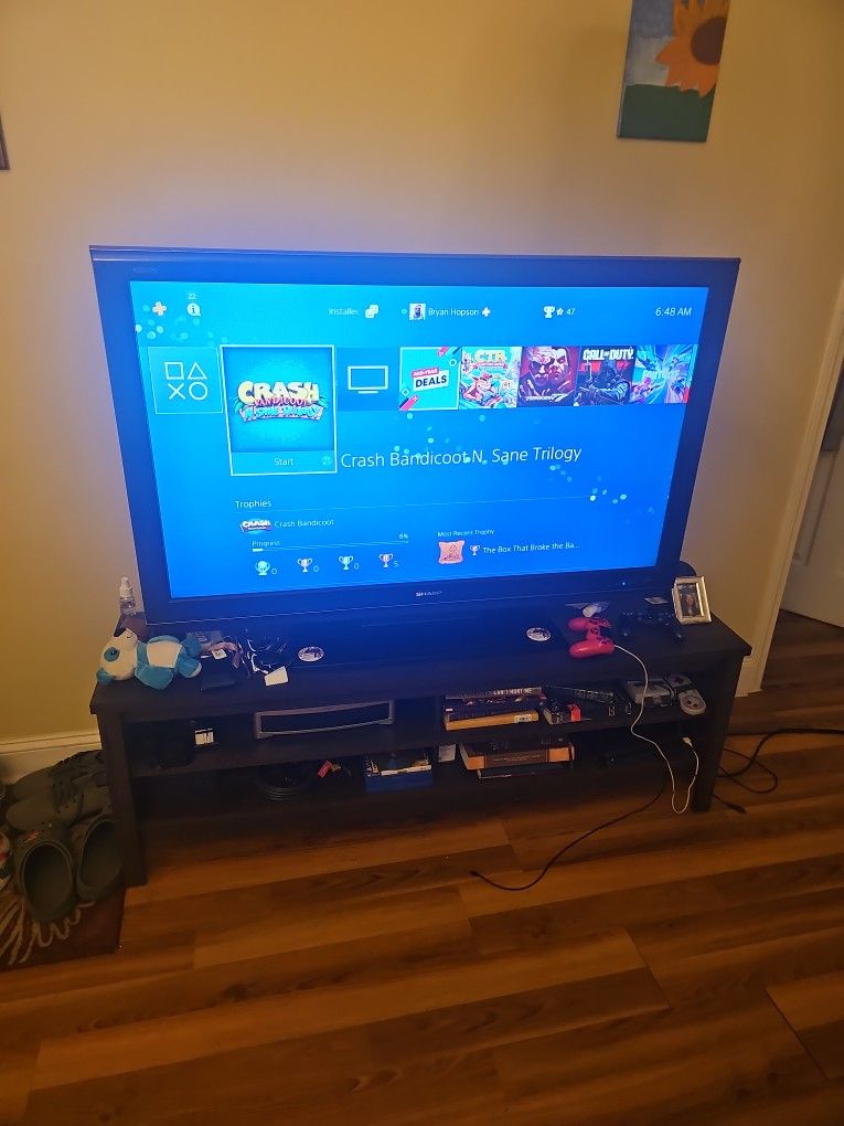 Sharp Aquos TV Super Heavy & Not a Smart TV