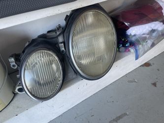 mercedes CLK headlight