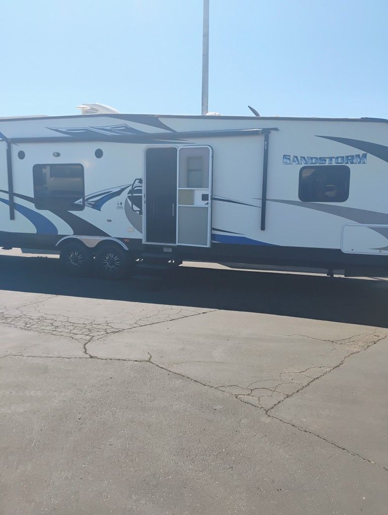 2017 Forest river T28srl