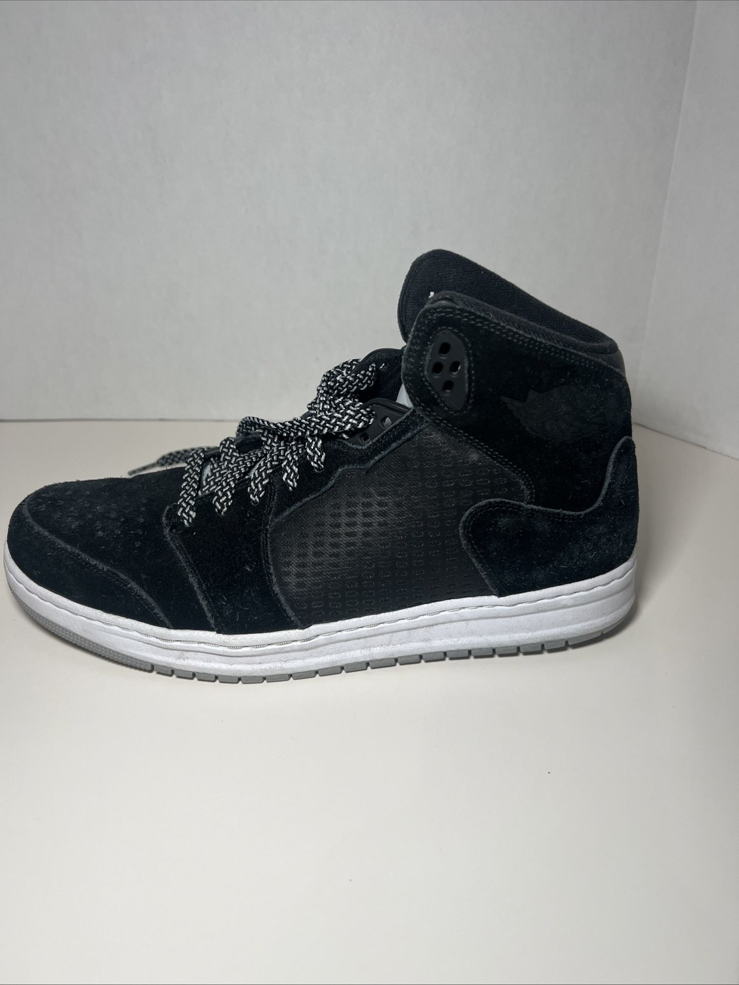 Air Jordan 1 Retro High OG Black Shade Sneakers