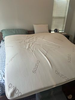 Saatva King Mattress Topper