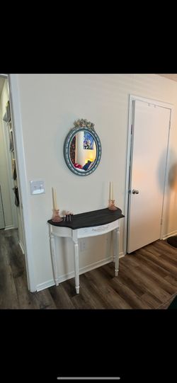 Vintage entryway table