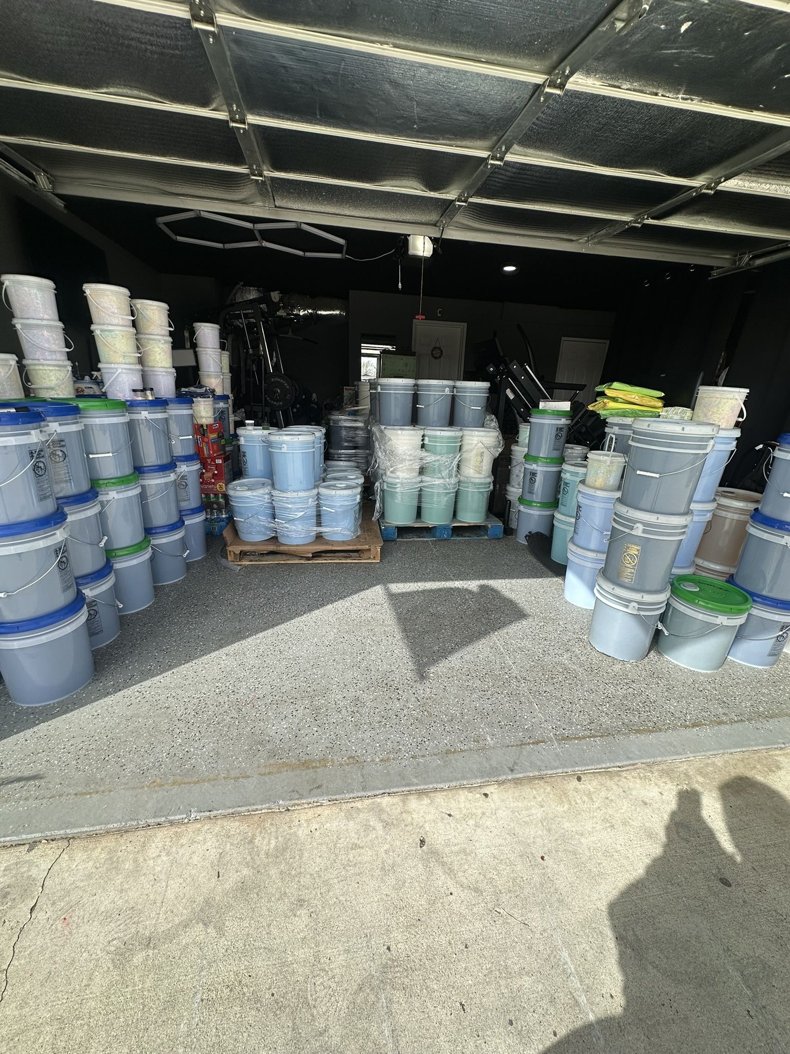 LAUNDRY DETERGENT,DISH SOAP, FABRIC SOFTENERS, AND MORE‼️