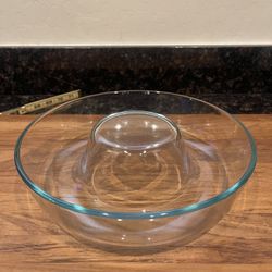 Pyrex Clear Bundt pan 