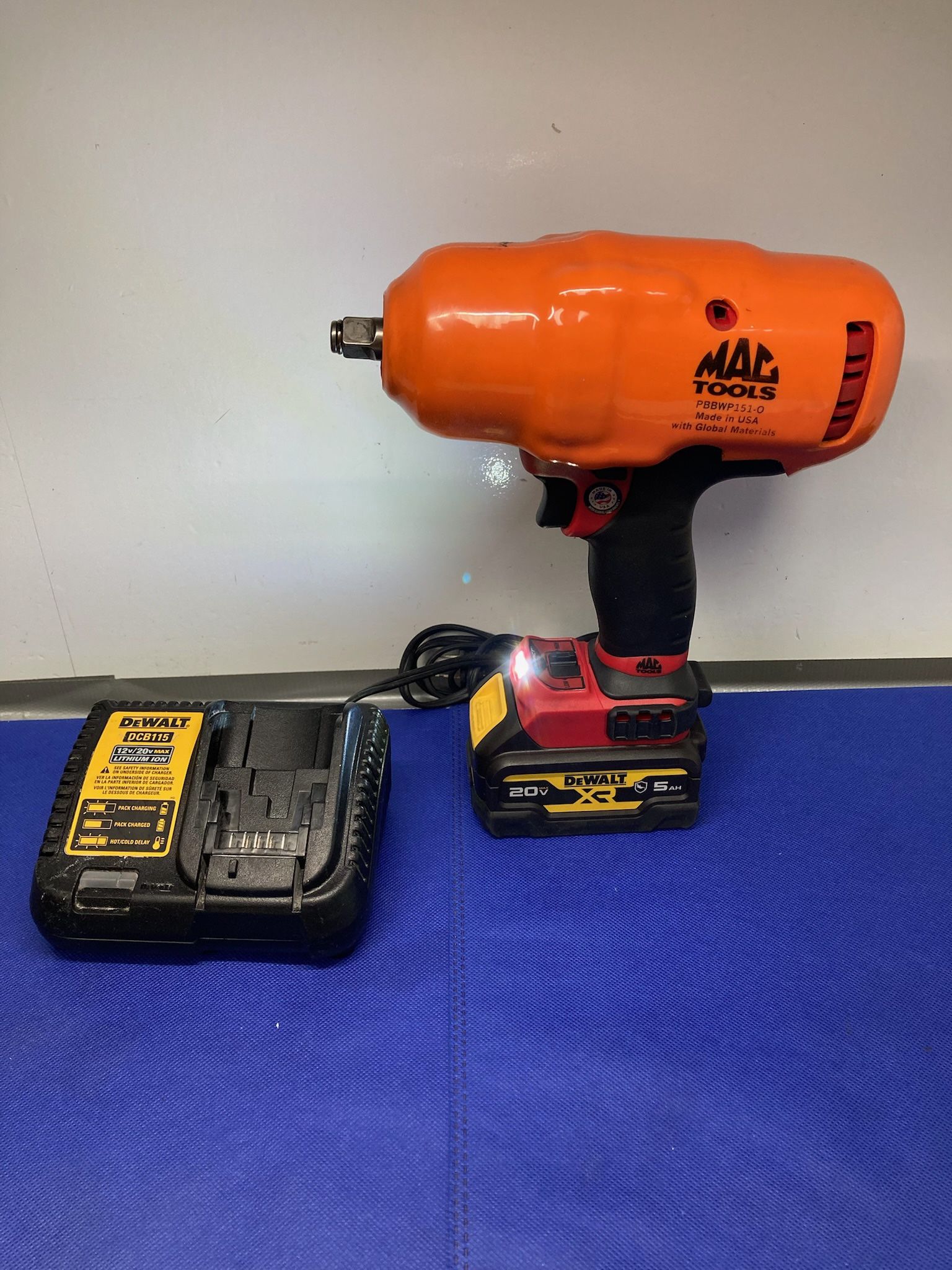 MAC TOOLS BWP152 1/2" DRIVE Cordless Impact Wrench w/ 5.0Ah Batt & Charger