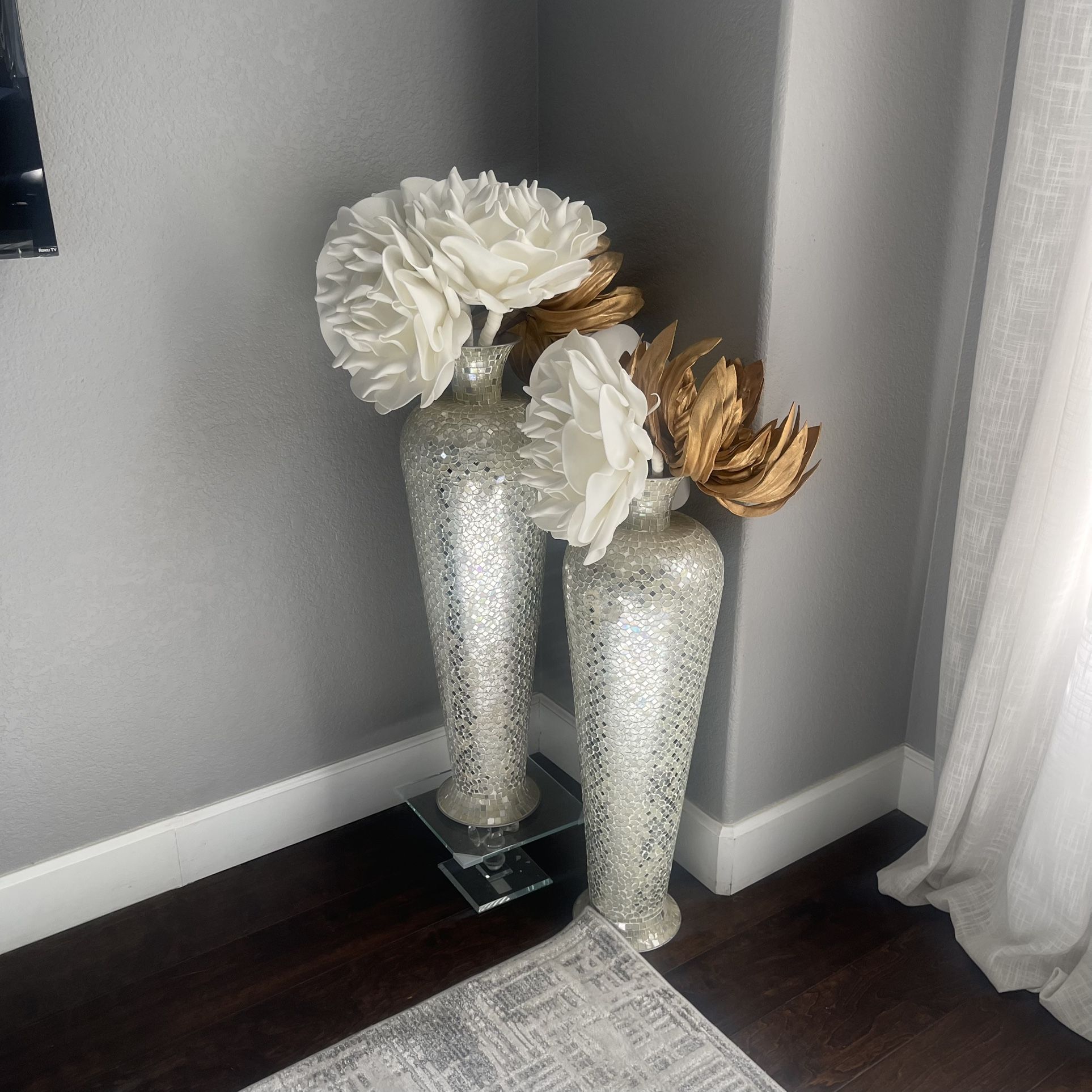 Z Gallerie Flowers And Inspired Vase