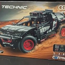 42160 - Audi RS Q e-tron