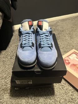 Jordan 4 Retro University Blue