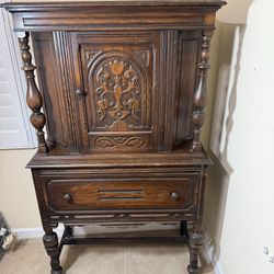 Antique hutch and side piece